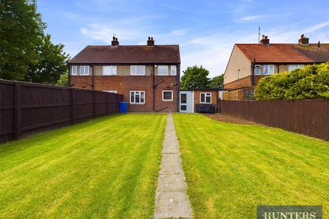 2 bedroom semi-detached house for sale, West Road, Filey