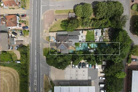 409 Leatherhead Road, Chessington, KT9 2NQ