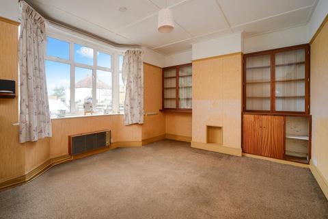 409 Leatherhead Road, Chessington, KT9 2NQ