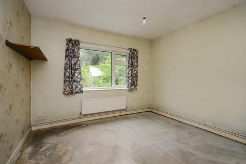 409 Leatherhead Road, Chessington, KT9 2NQ