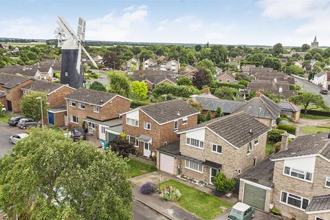 4 bedroom detached house for sale, Saxon Drive, Cambridge CB25