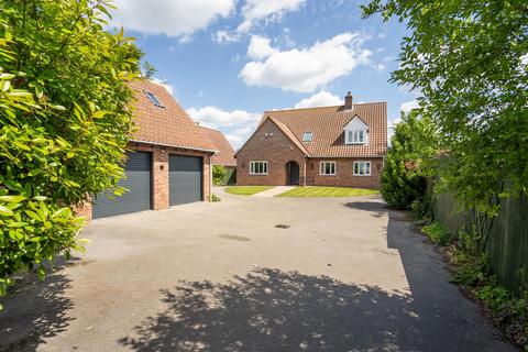 4 bedroom detached house for sale, Hall Barn Road, Isleham CB7