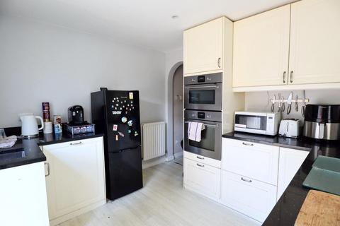 24 Bramble Close, Uppingham, Oakham, LE15 9PH