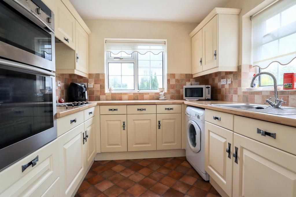 Kitchen.jpg