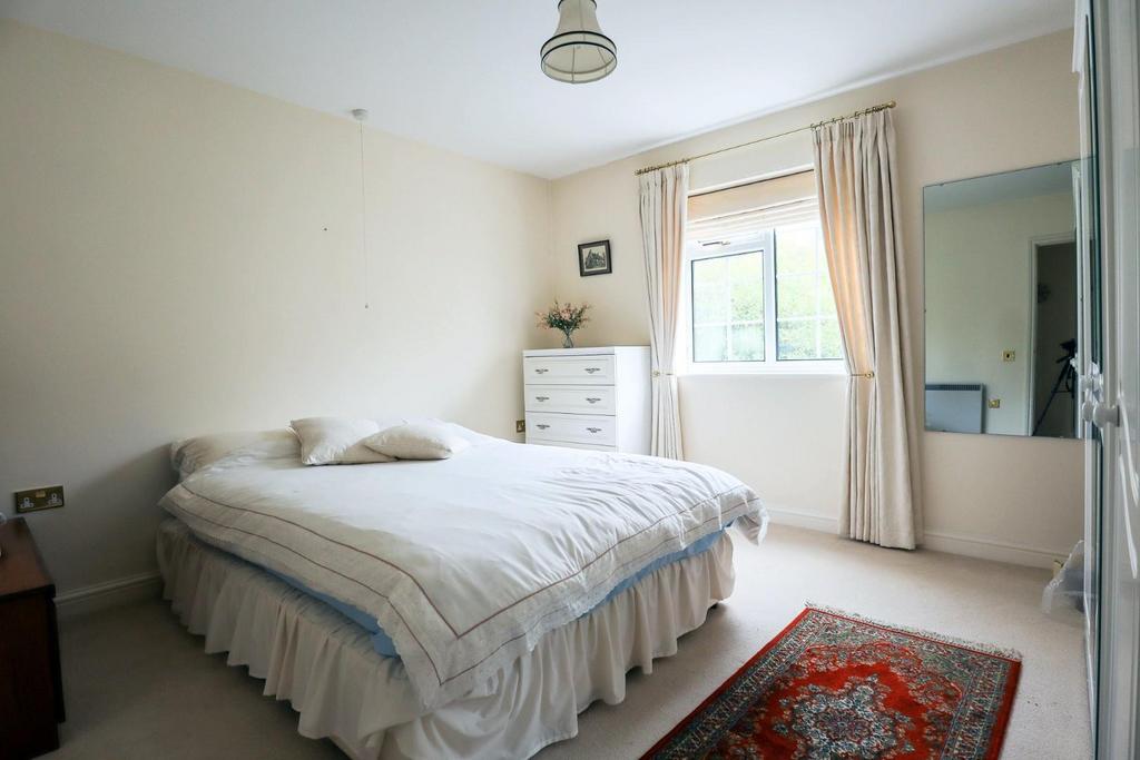 Bedroom 2.jpg