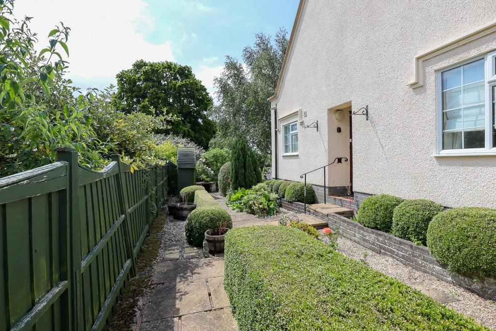 Front garden.jpg