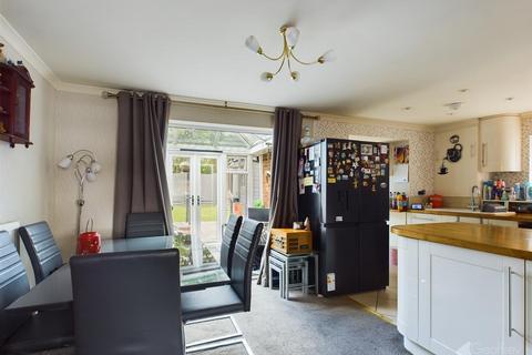 3 bedroom semi-detached house for sale, Sakins Croft, Harlow CM18