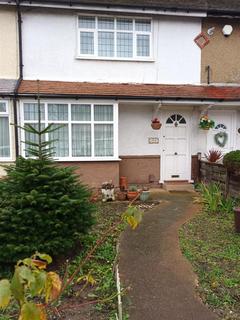 2 bedroom house to rent, Middleham Road, London