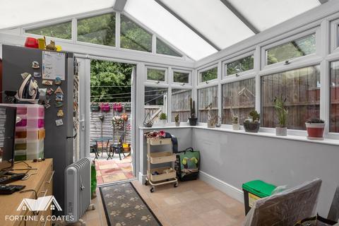 86 Bentley Drive, Church Langley, Harlow, CM17 9QT