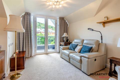 1 bedroom apartment for sale, Filey Road, Scarborough - CAR PARKING SPACE INCLUDED