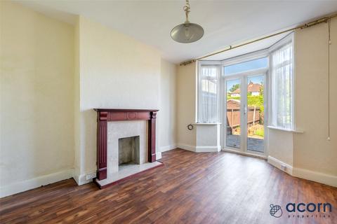 3 bedroom semi-detached house for sale, Southbourne Avenue, London NW9