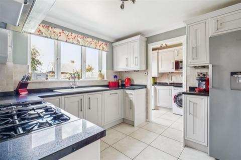 4 bedroom detached house for sale, Marley Fields, Leighton Buzzard, Bedfordshire