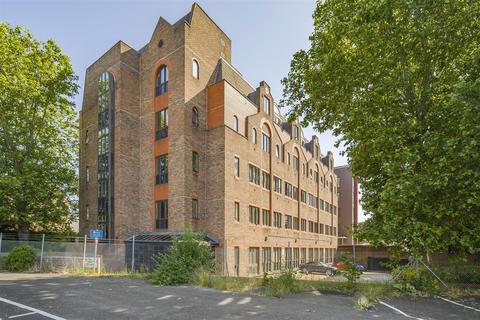 1 bedroom apartment for sale, Knightrider Street, Maidstone