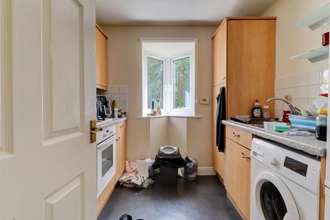 2 bedroom flat to rent, Montgomery Road, Whitnash, Leamington Spa