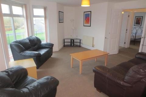 2 bedroom apartment to rent, Manchester Road, Swinton, Manchester