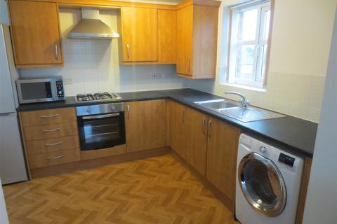 2 bedroom apartment to rent, Manchester Road, Swinton, Manchester