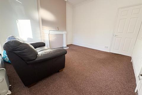 3 bedroom terraced house for sale, Manchester Road, Deepcar, S36