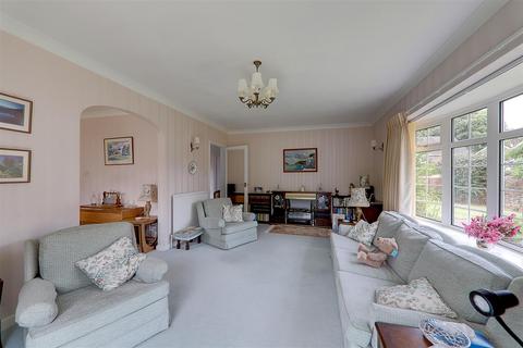 3 The Chase, Findon, Worthing, BN14 0TT