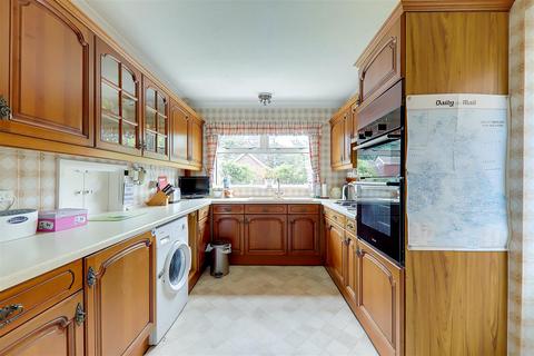 3 The Chase, Findon, Worthing, BN14 0TT