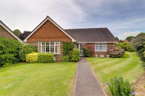 3 The Chase, Findon, Worthing, BN14 0TT
