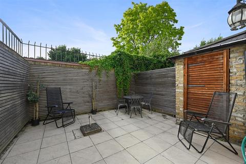 3 bedroom terraced house for sale, Ceylon Road, London W14