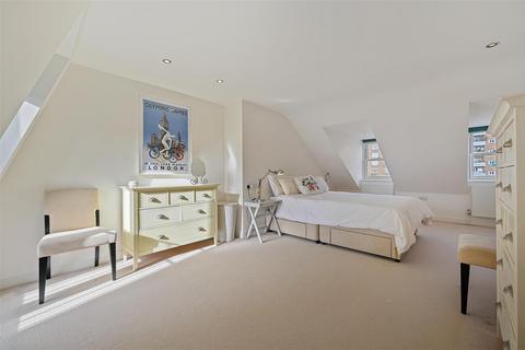 3 bedroom terraced house for sale, Tea Cottage, Ceylon Road, London W14