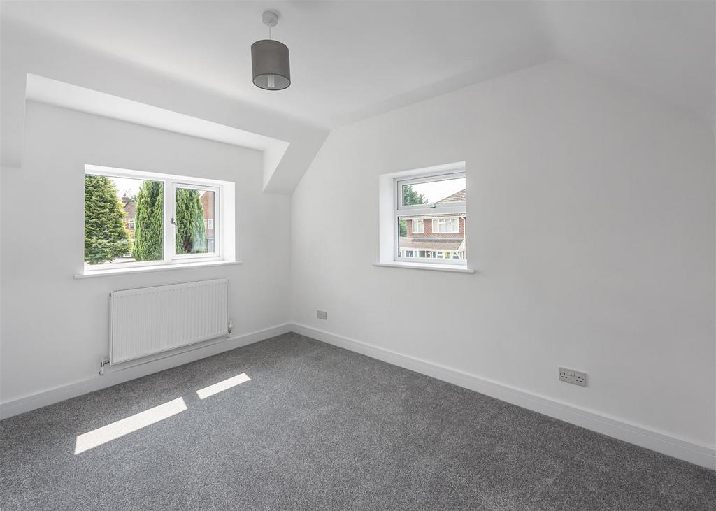 91 Planks Lane-bed3.jpg