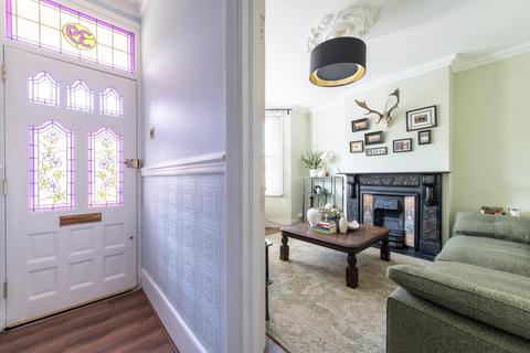 39 Thornton Road, Belvedere, DA17 6DD