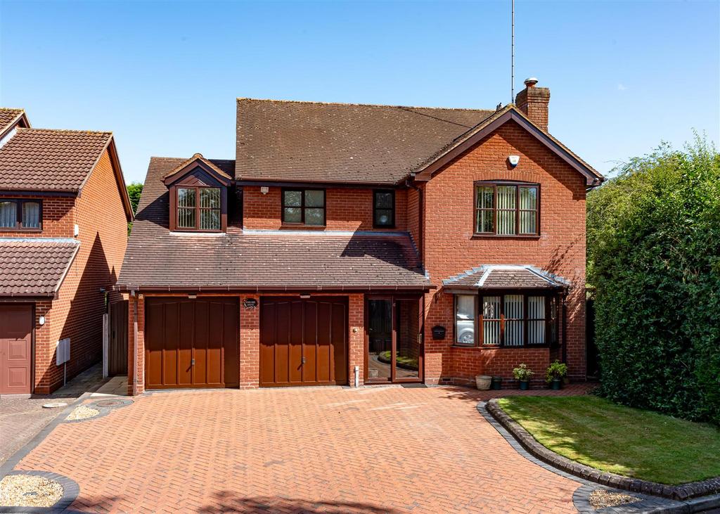6 Bratch Hollow-front.jpg