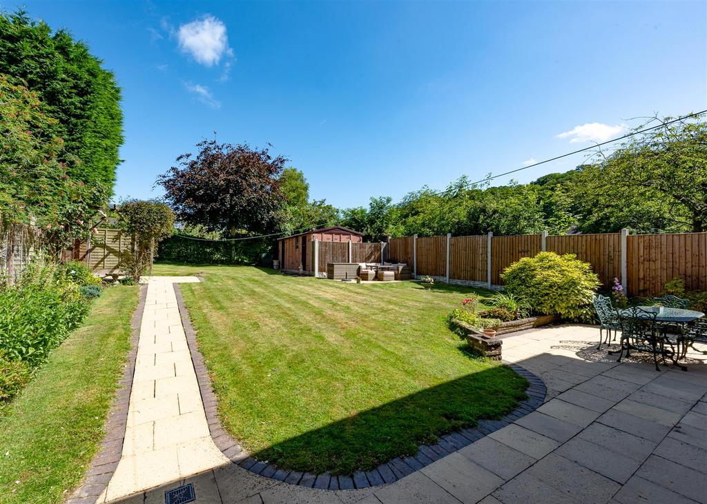 6 Bratch Hollow-garden1.jpg