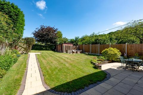 6 Bratch Hollow, Wombourne, Wolverhampton, WV5 9AE