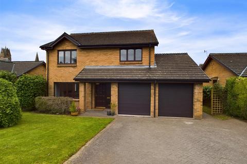 19 Nellfield Road, Crieff, PH7 3DU