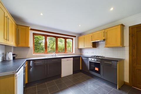 19 Nellfield Road, Crieff, PH7 3DU