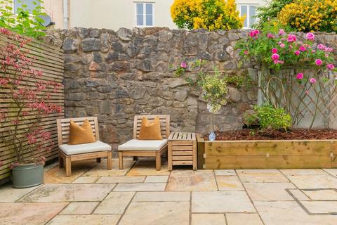 11 Quarry Steps, Bristol, BS8 2UD