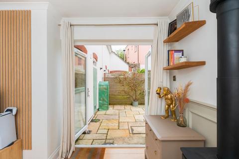 11 Quarry Steps, Bristol, BS8 2UD