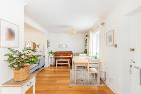11 Quarry Steps, Bristol, BS8 2UD