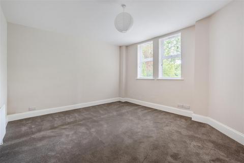 2 bedroom flat for sale, Park Crescent, St George