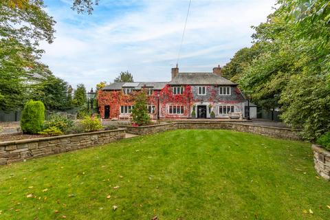 5 bedroom detached house for sale, Main Road, Woolsington NE13