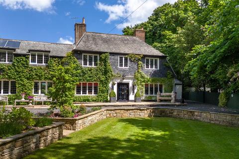 5 bedroom detached house for sale, Main Road, Woolsington NE13