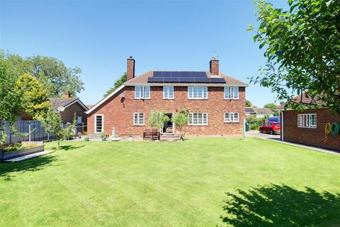 4 bedroom detached house for sale, Station Road, Alford LN13