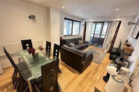 2 bedroom apartment for sale, Castlegate, Chester Road, Manchester