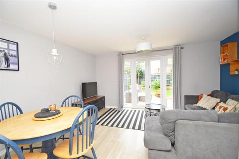 3 bedroom end of terrace house for sale, Murrell Way, Shrewsbury