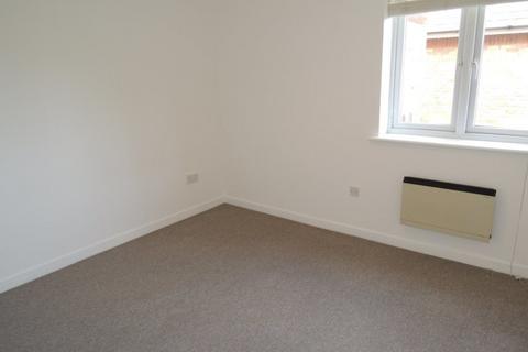 1 bedroom flat to rent, HIGHWOODS