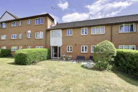 3 Barnfield Close, London, SW17 0AU