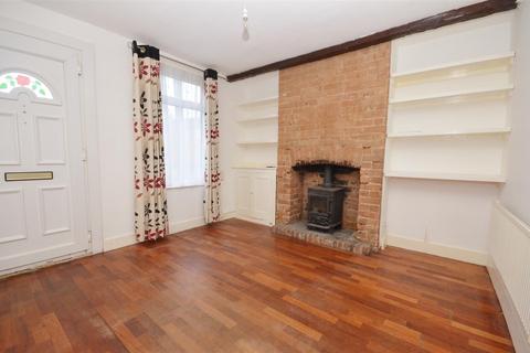 2 bedroom terraced house to rent, Dunstable Road, Toddington