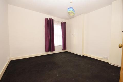 2 bedroom terraced house to rent, Dunstable Road, Toddington