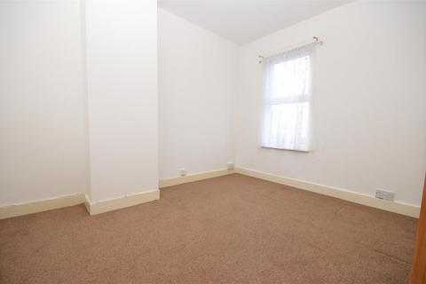 2 bedroom terraced house to rent, Dunstable Road, Toddington