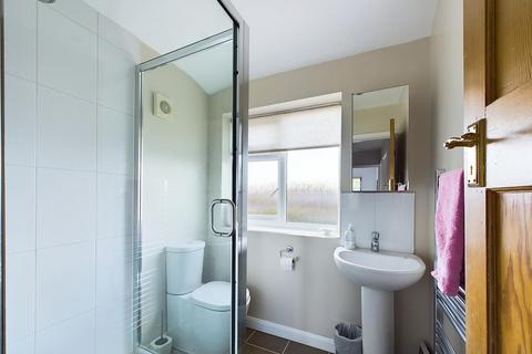 77 Barmouth Avenue, Perivale, Greenford, UB6 8JU