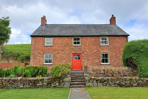 4 bedroom detached house to rent, Llangadfan, Powys
