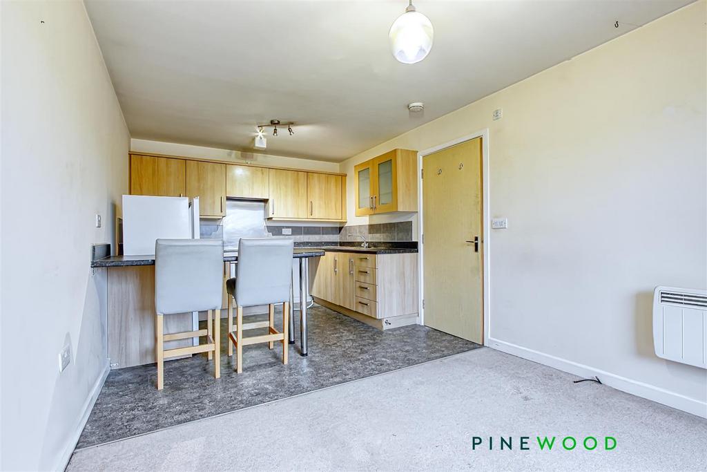 Lounge/breakfast kitchen area